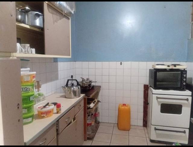 4 BEDROOM APARTMENT FOR SALE IN BEREA
